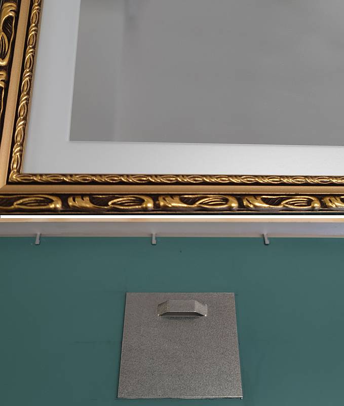 Zarámované zrcadlo s broušeným okrajem